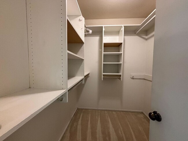 Building Photo - **$1,000 Off Second Month’s Rent!** Modern...