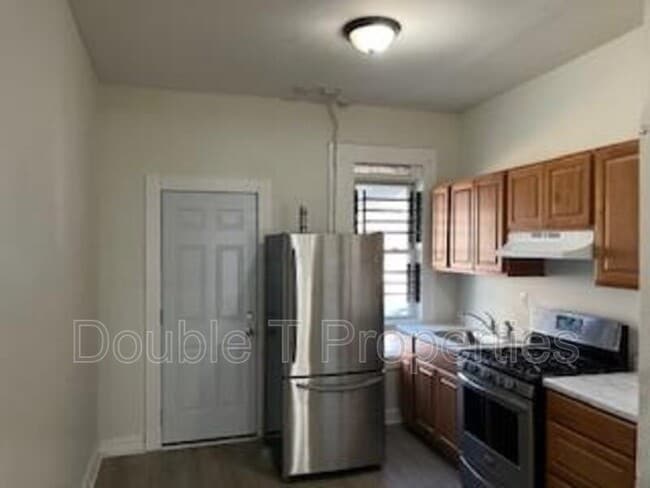 Building Photo - 3010 Grayson St