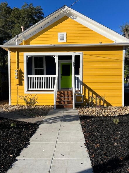 Primary Photo - 663 Tupper St