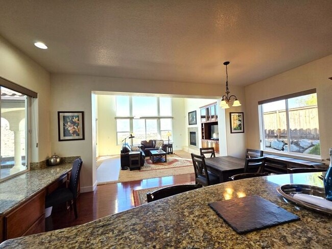 Building Photo - First Month Free – Executive Somersett Hom...