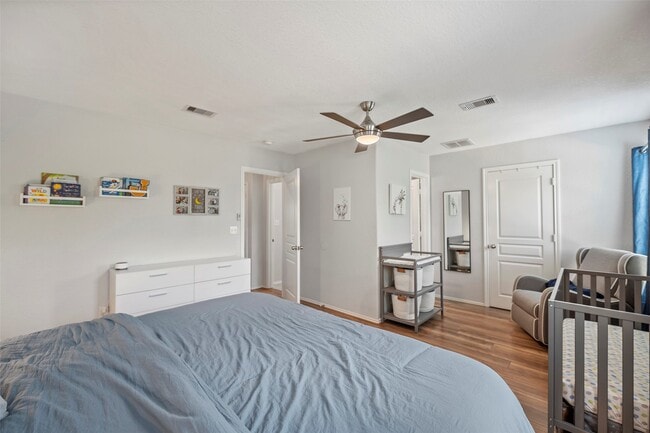 Building Photo - 16783 Mammoth Springs Dr