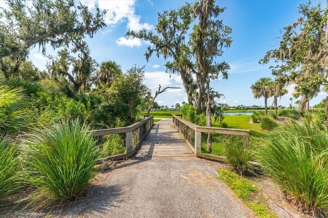 Building Photo - 8765 Daybreak St