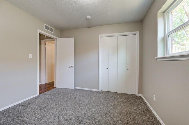 Building Photo - 1508 Carlton Way