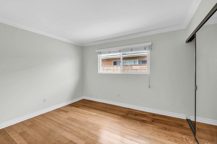 Building Photo - 13004 Lull St
