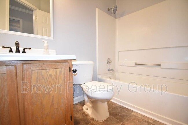 Building Photo - 5624 Middlefield Pl