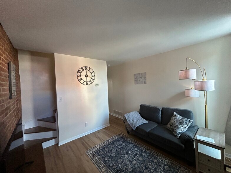 Building Photo - 114 N Collington Ave