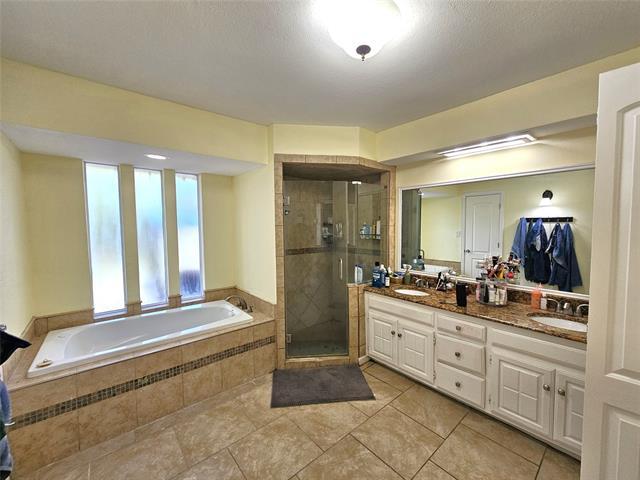 Building Photo - 13103 Fall Manor Dr