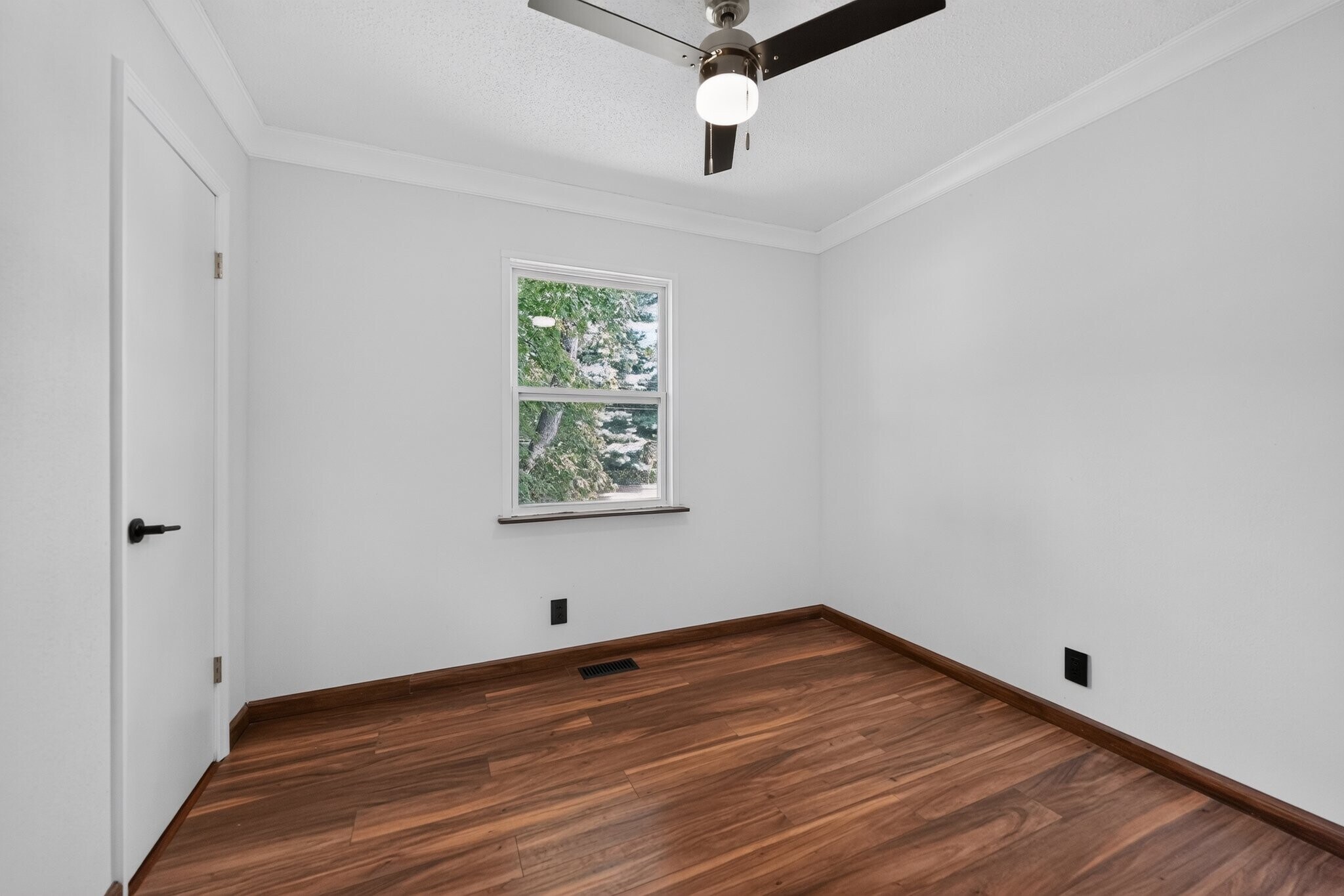 Building Photo - 3906 Pickett Dr SW