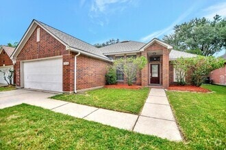 Building Photo - 15118 Red Cedar Cove Ln