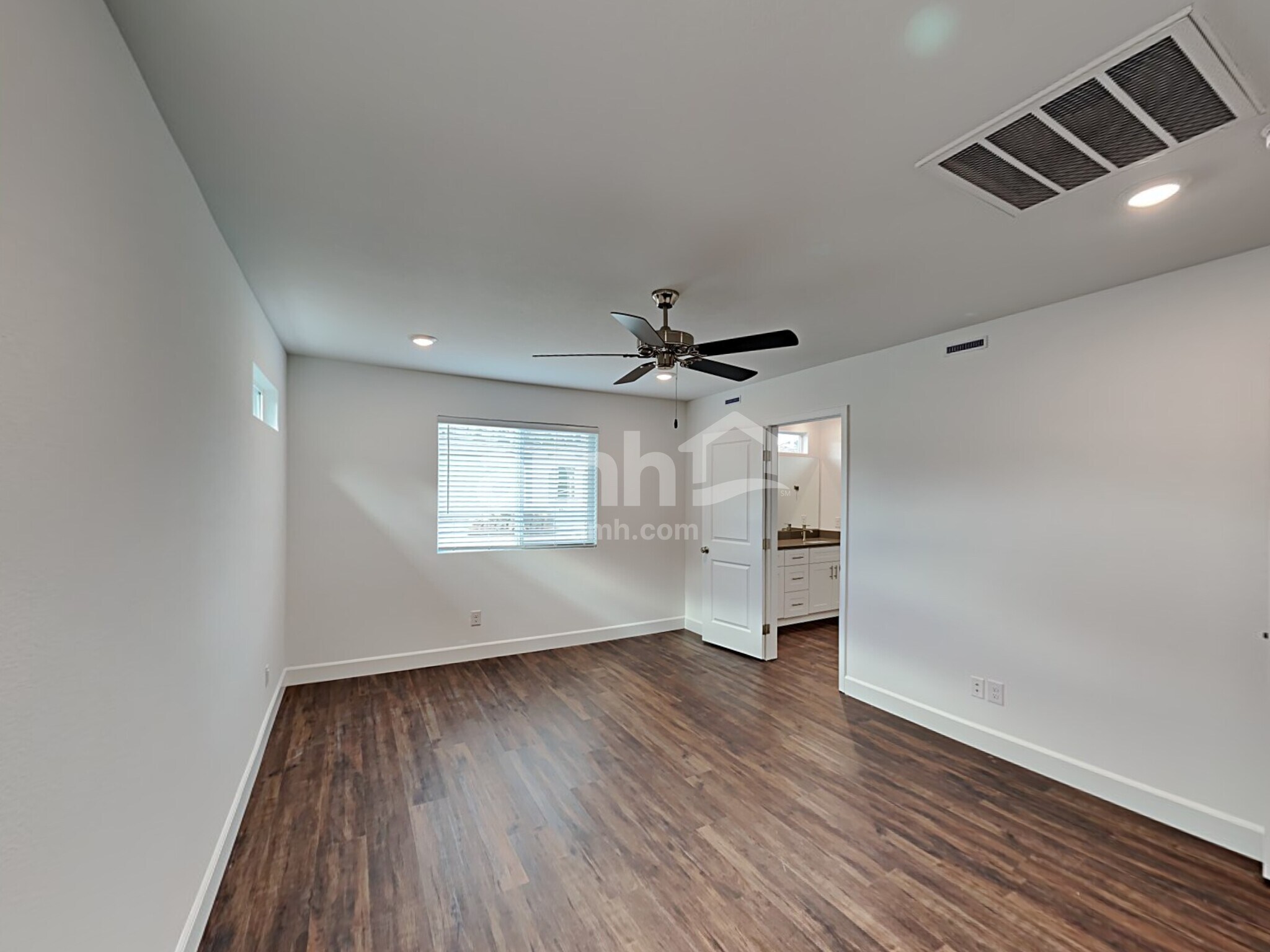 Building Photo - 8938 Tiger Tooth Ave