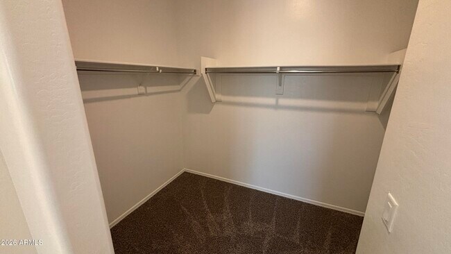 Building Photo - 1136 W Sand Cyn Ct