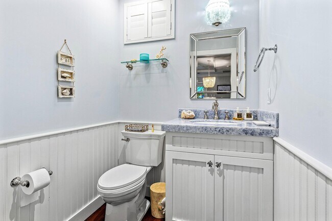 Building Photo - 3421 S Ocean Blvd