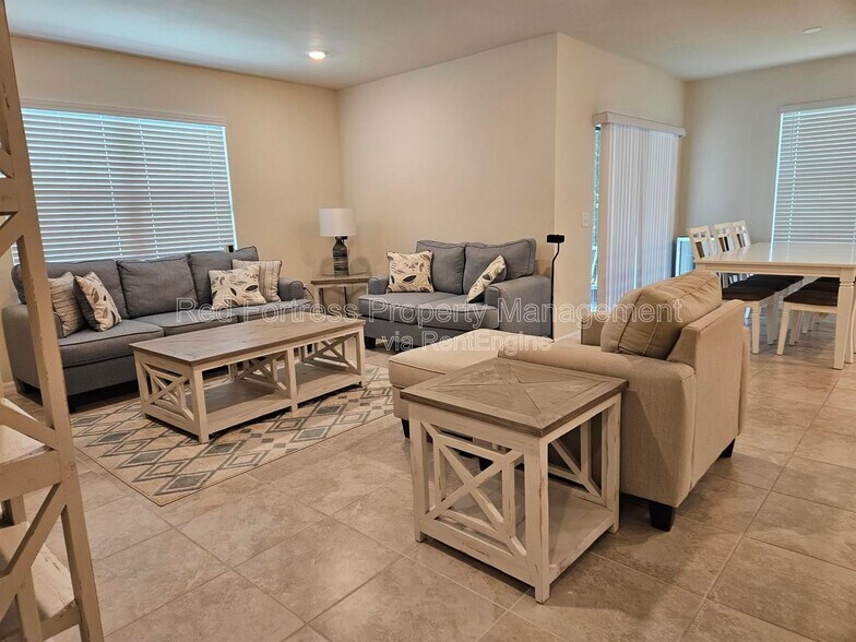 Building Photo - 16031 Enclaves Cove Dr