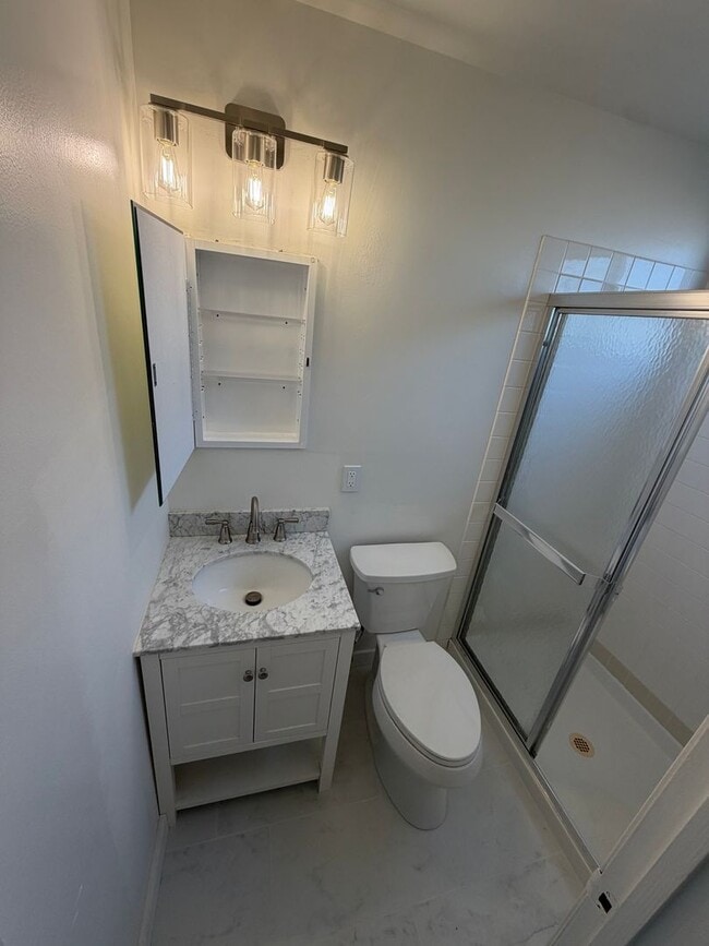 Building Photo - Charming Single-Family Home in the Heart of Millbrae Meadows