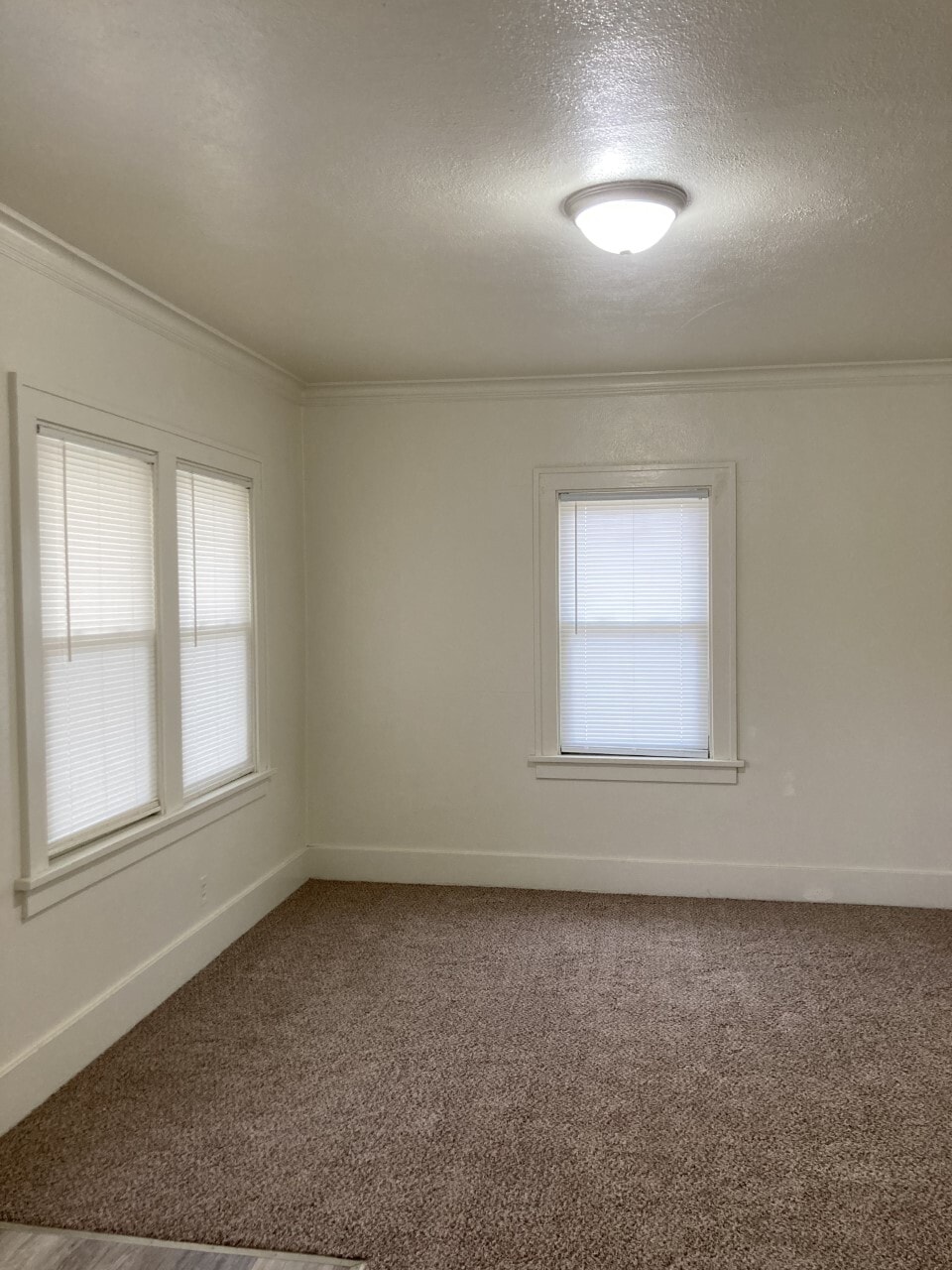 Building Photo - 817 W Nebraska Ave