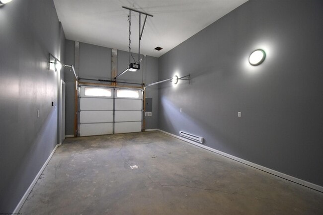 Building Photo - 822 Puzzle Pl