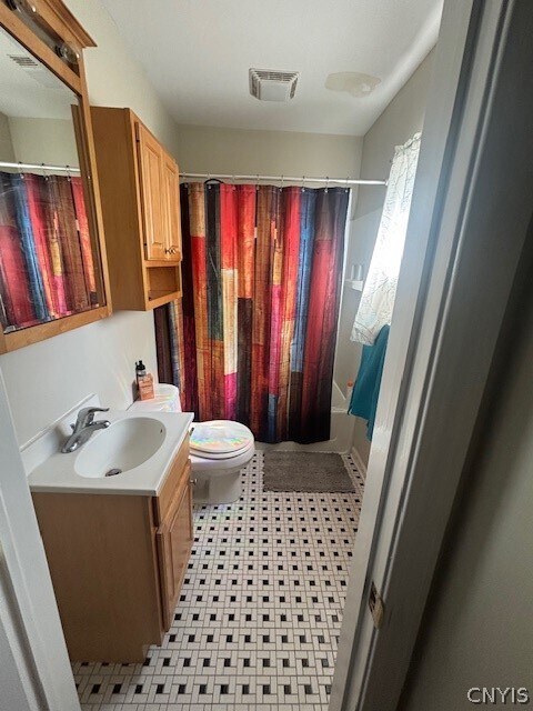 Building Photo - 1012 Cadillac St