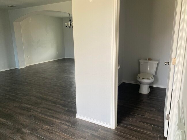 Building Photo - 1535 Port Texas Dr