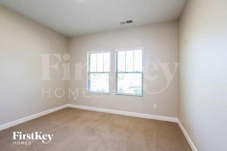 Building Photo - 3009 Striped Maple Ct