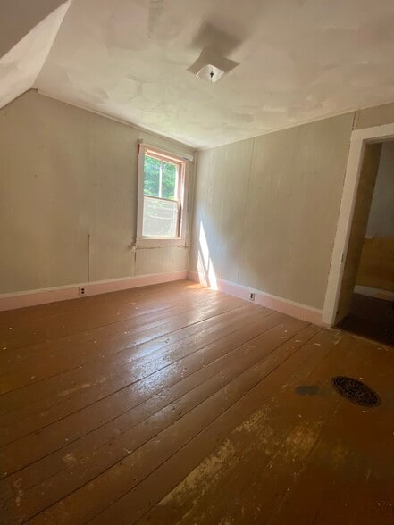 Building Photo - 29 Kents Hill Rd