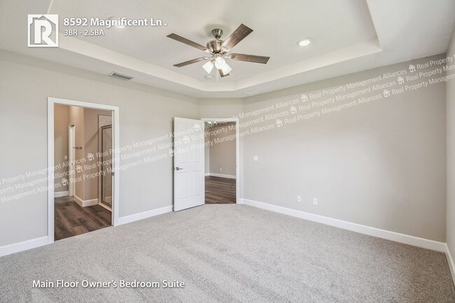 Building Photo - Modern Corner Townhome where Comfort Meets...
