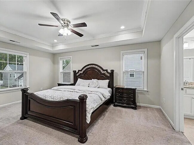 Building Photo - Lease to Own