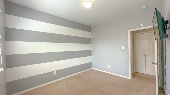 Building Photo - 4106 Mossy Pl Ln