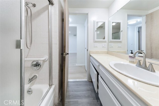 Building Photo - 465 Ivy St