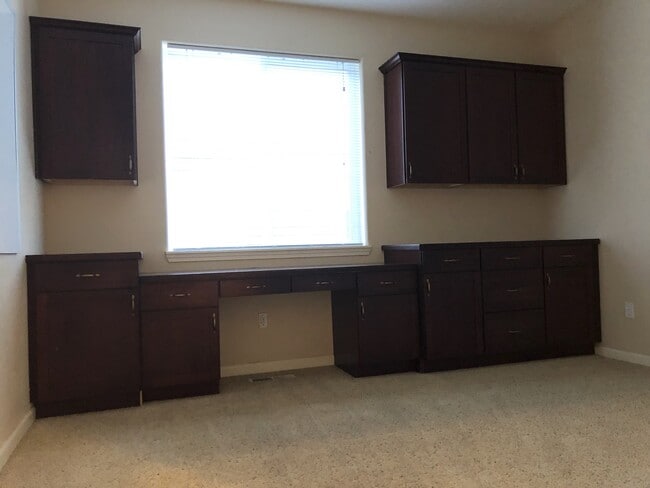 Building Photo - Beautiful 3 Bed + Bonus Room, 2.5 Bath Home!