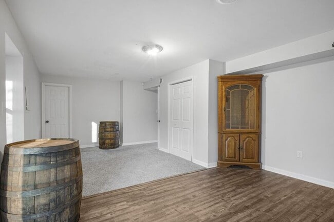 Building Photo - 22 Brown Cir