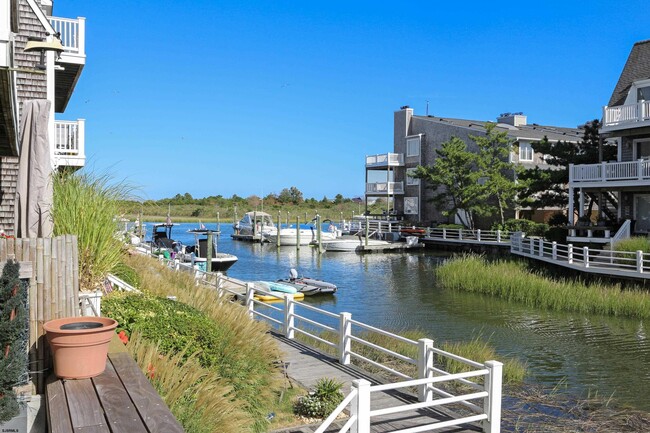 Building Photo - 903 Harbour Cove