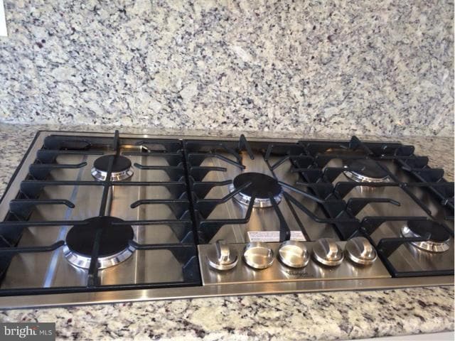 Building Photo - 727 Crown Park Ave