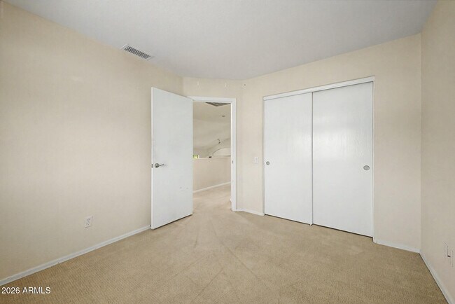Building Photo - 2155 W Olla Ave