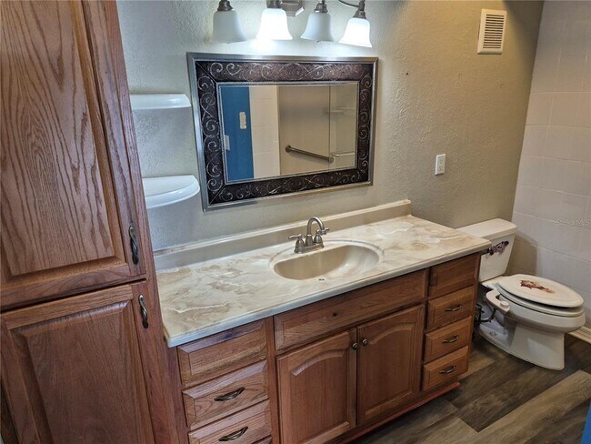 Building Photo - 4939 Floramar Terrace