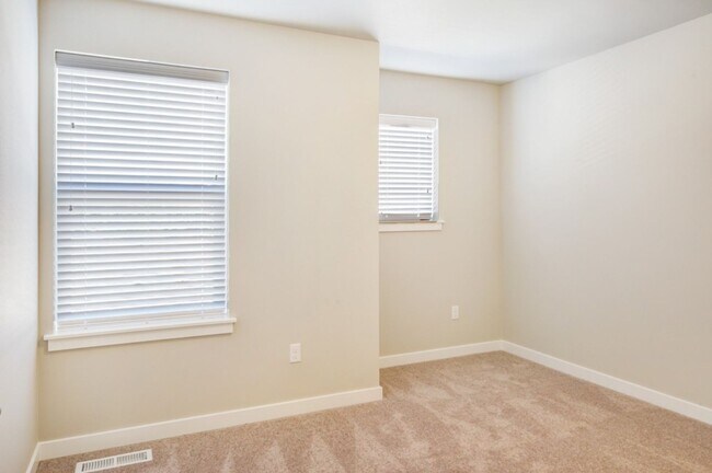 Building Photo - 4bd 2.5ba in LSSD