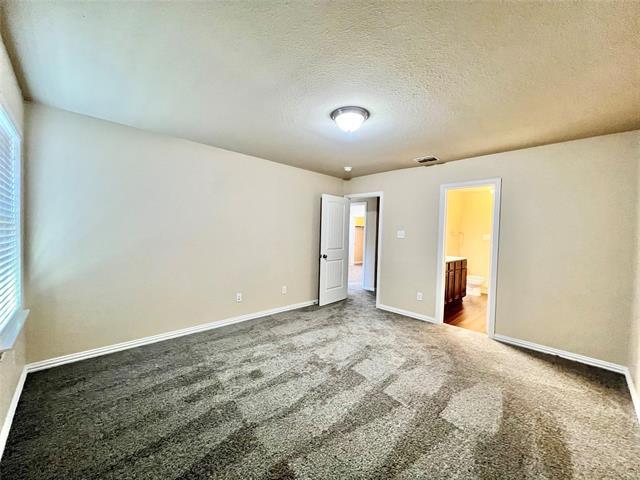 Building Photo - 705 River Garden Dr