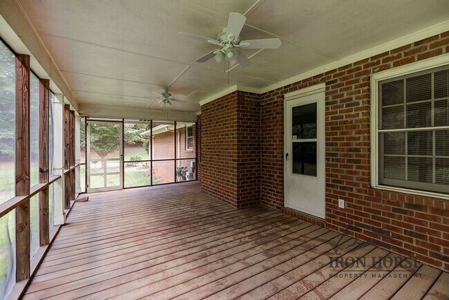 Building Photo - 8671 Macon Hwy