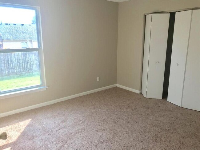 Building Photo - 9708 Stream View Trail