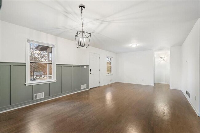 Building Photo - 3142 Chamblee Gap Rd