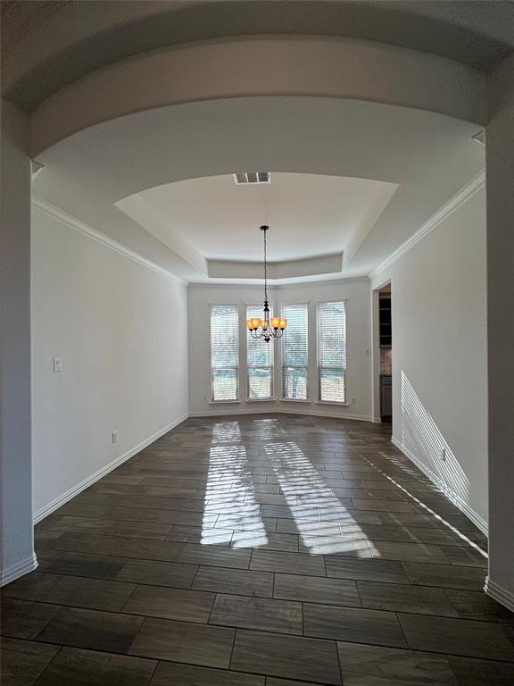 Building Photo - 4700 Topacio Dr