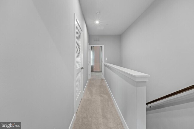 Building Photo - 174 Bethlehem Pl