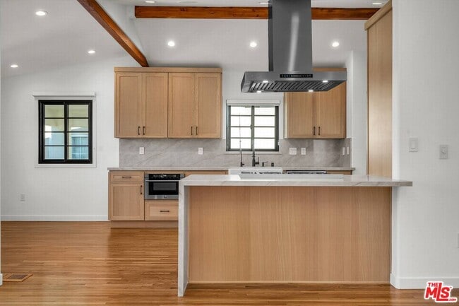 Building Photo - 920 Spaulding Ave