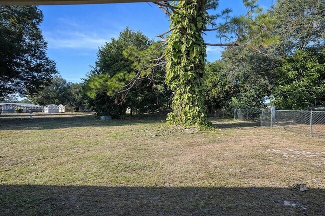 Building Photo - 4201 Navarre Ave