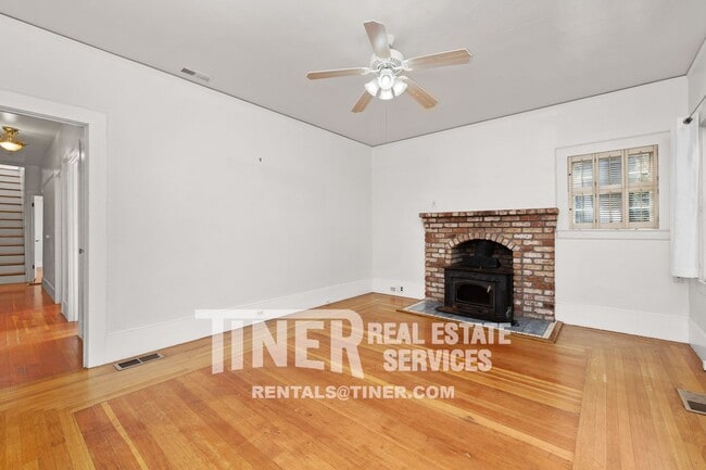 Building Photo - 4201 53rd St