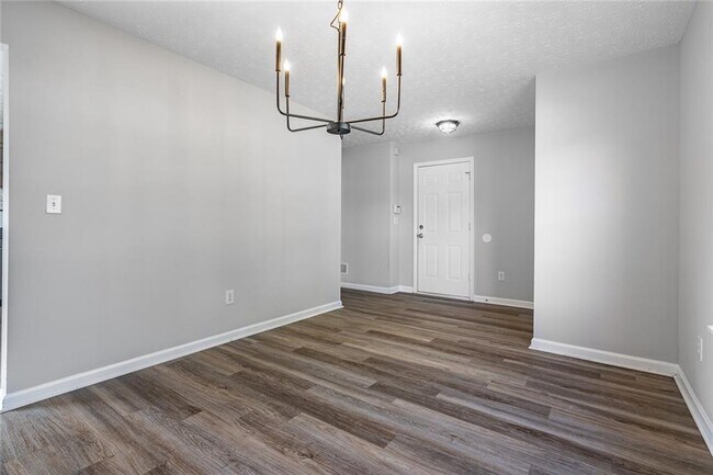 Building Photo - 2493 Barndale Dr