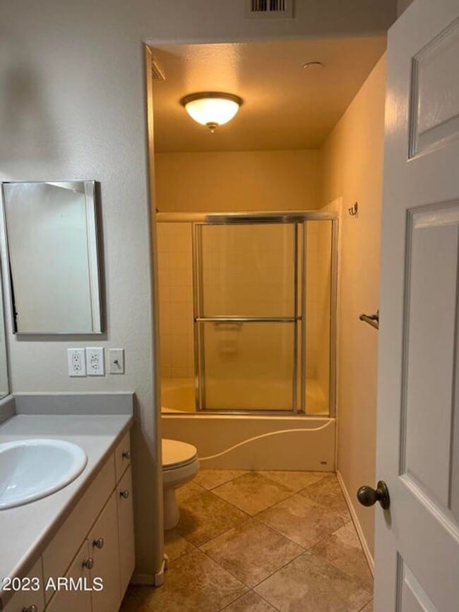 Building Photo - 1-Bedroom Condo in the Heart of Scottsdale!