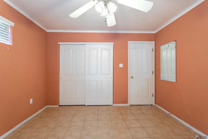 Building Photo - 11241 E 37th Ln