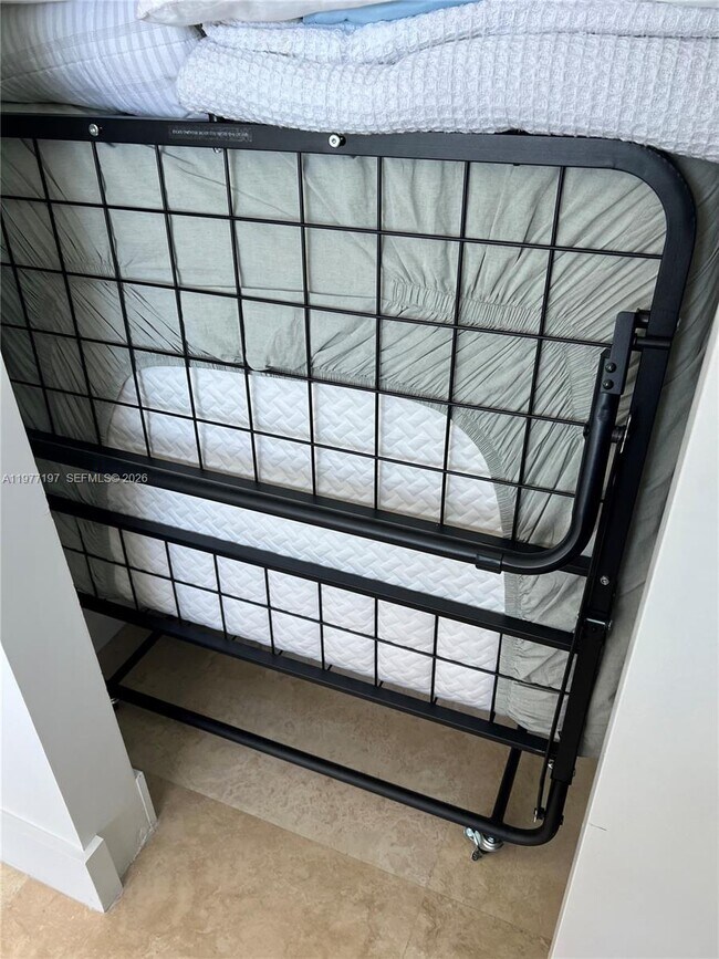 Building Photo - 90 Alton Rd