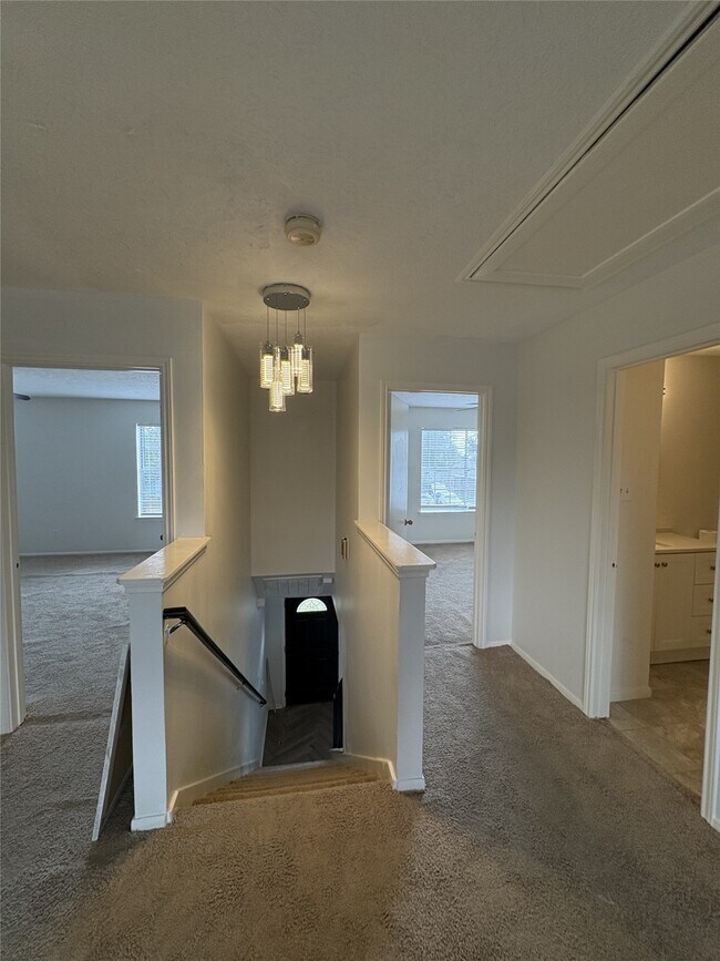 Building Photo - 13714 Firerock Dr