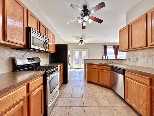 Building Photo - 4029 Barlow Dr